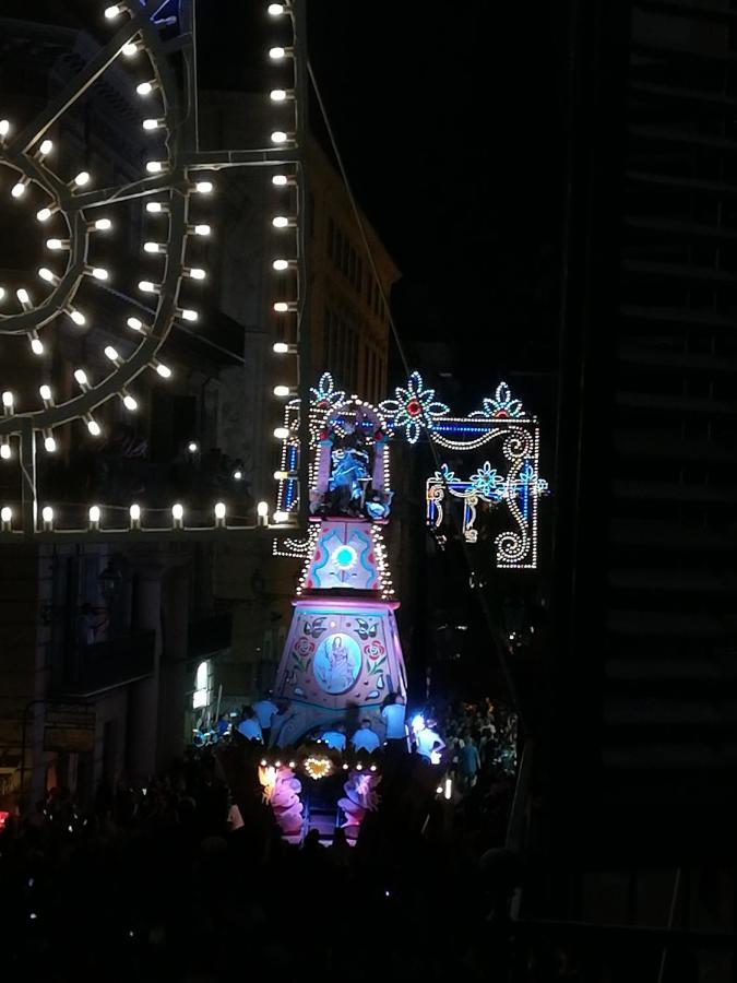パレルモ Persiane Al Cassaro Bed & Breakfast エクステリア 写真
